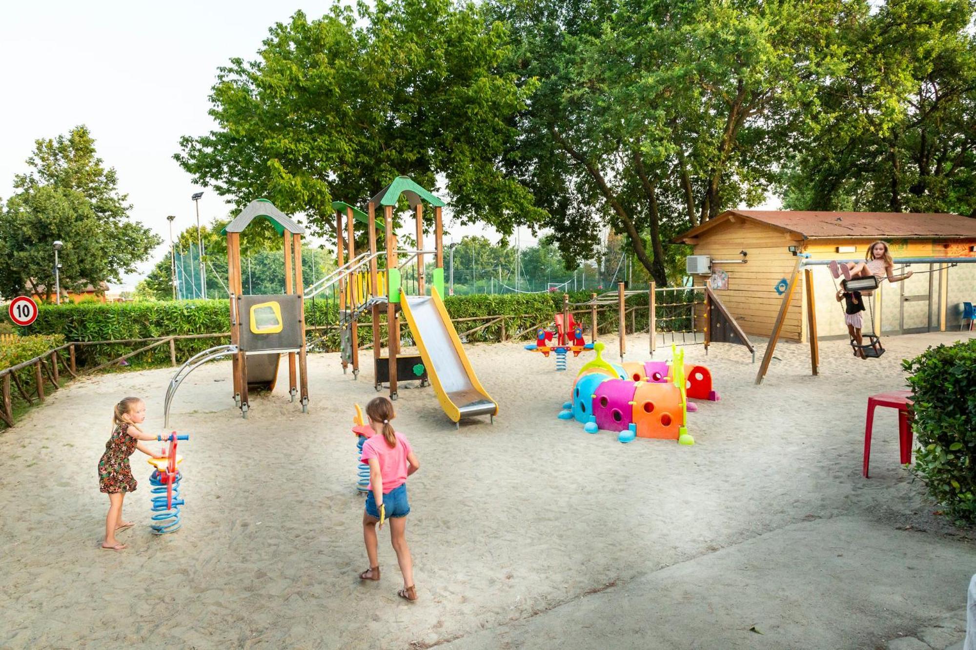 Hu I Pini Village Фиано Романо Екстериор снимка